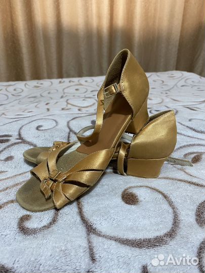 Туфли для бальных танцев