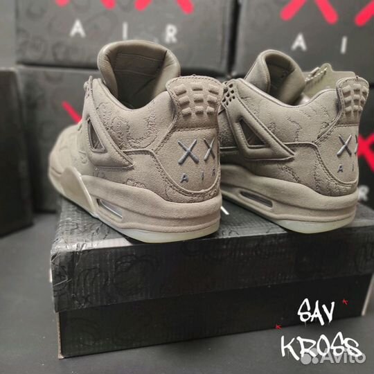 Nike air jordan 4 retro kaws