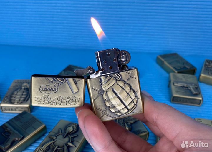 Зажигалки бензиновые Военная тематика