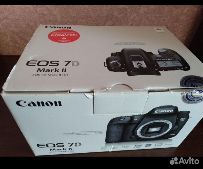 Зеркальная камера canon EOS 7D Mark II (body)