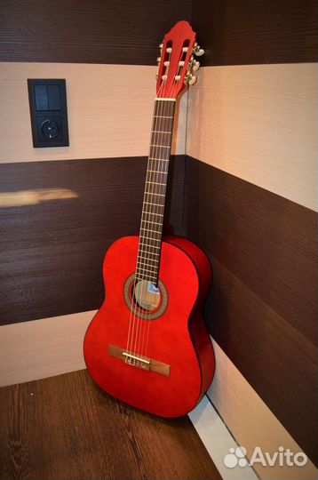 Классическая гитара (новая) матовая + аксессуары