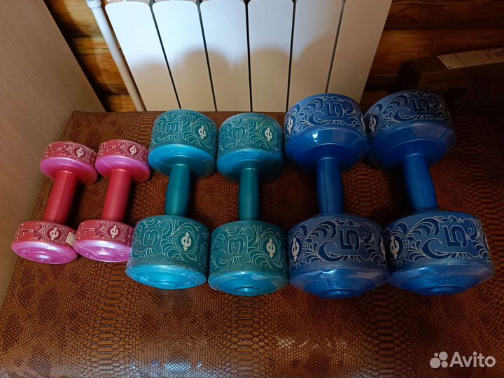 Набор гантелей