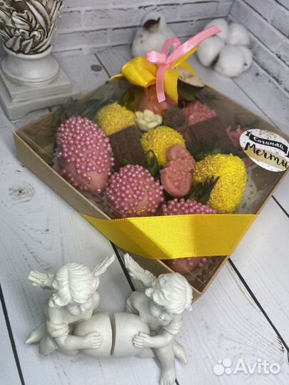 Клубника в шоколаде букеты