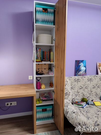 Шкаф высокий узкий