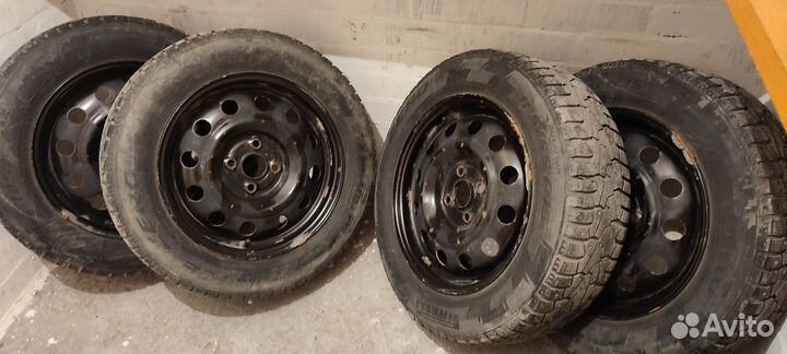 Pirelli Ice Zero 185/65 R15 92T