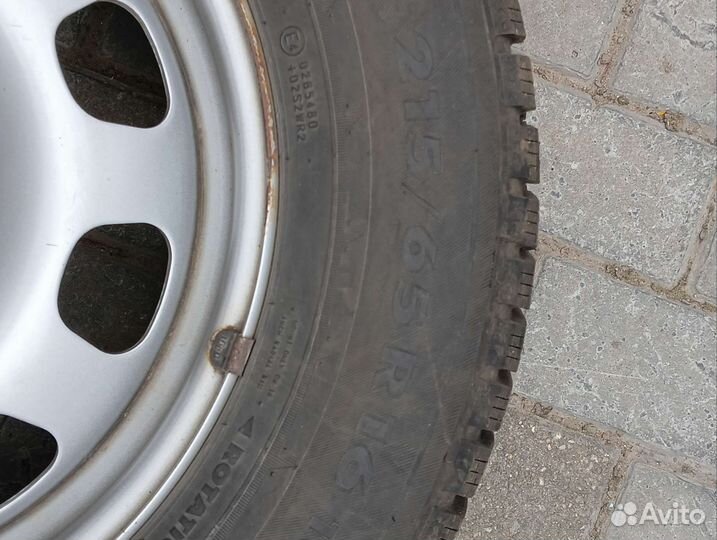 Nokian Tyres Nordman 7 SUV 215/65 R16