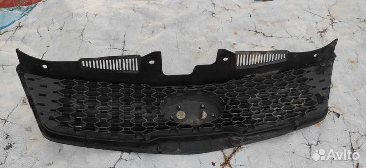 Решетка радиатора на Kia Cerato 2