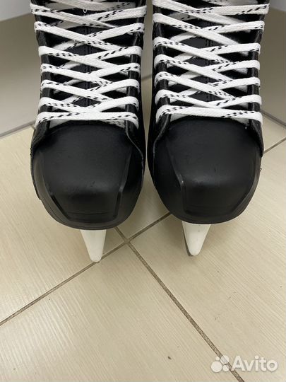 Коньки хоккейные bauer supreme 140