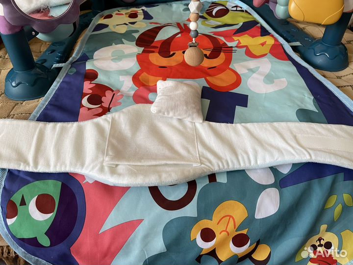 Развивающий коврик с пианино