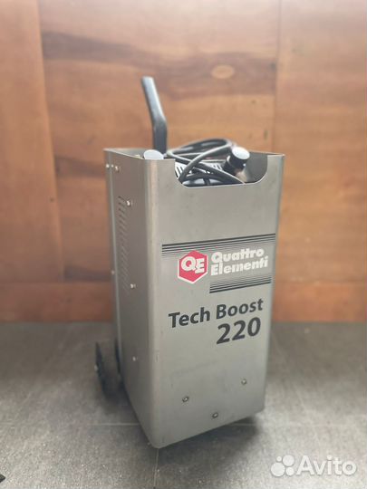Пуско-зарядное QE Tech Boost 220 (771-435)