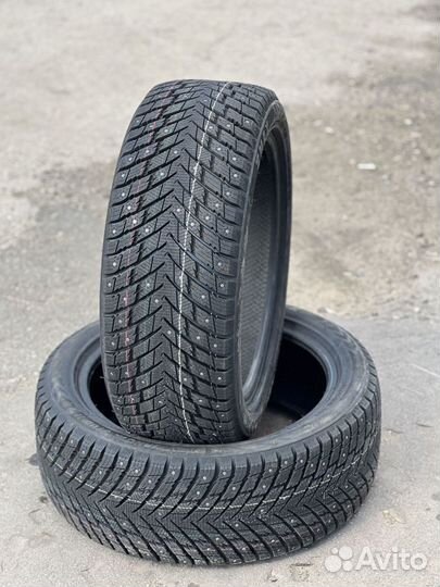 Zmax Winternova Stud II 245/40 R19 72U