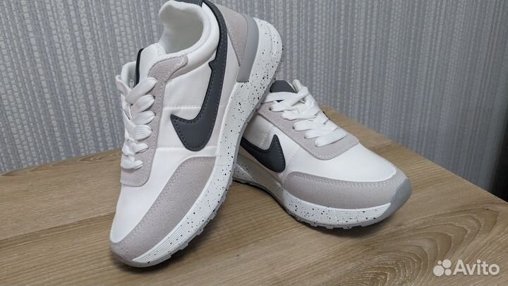 Бесплатно кроссовки