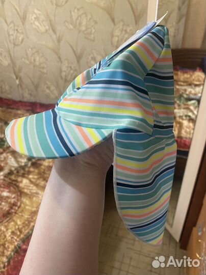 Новая кепка непромокаемая lassie