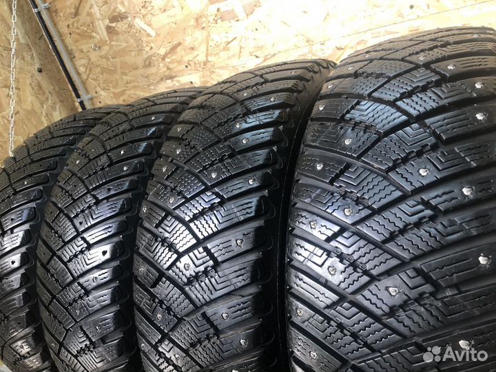 Goodyear Ultragrip Ice Arctic 195/65 R15
