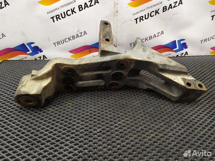 Кронштейн передней рессоры Daf CF