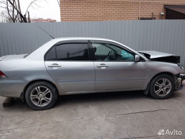 В разборе митсубиши лансер 9 2007г запчасти