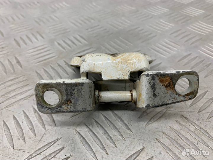 Б/У петля двери передний левый Daewoo Matiz klya