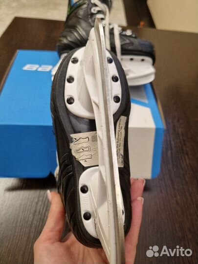 Коньки хоккейные детские