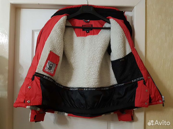 Горнолыжная куртка женская