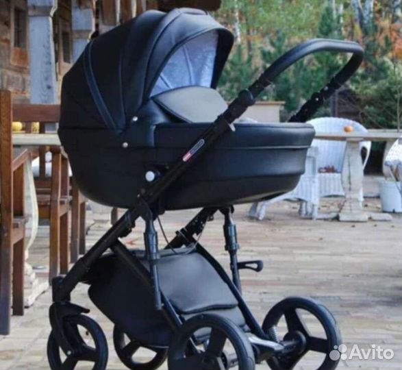 Коляска 3 в 1 Эко кожа отличное состояние