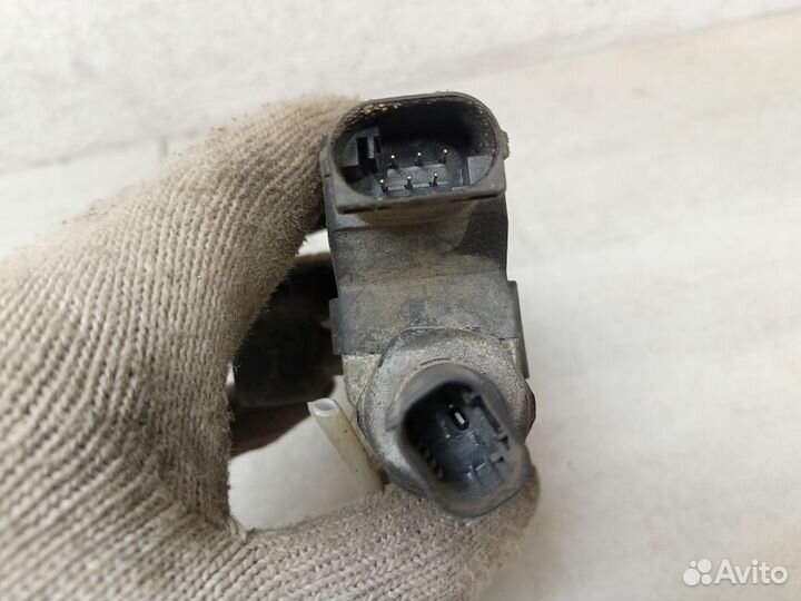 Клапан пневмоподвески