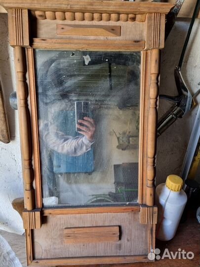 Старинное зеркало
