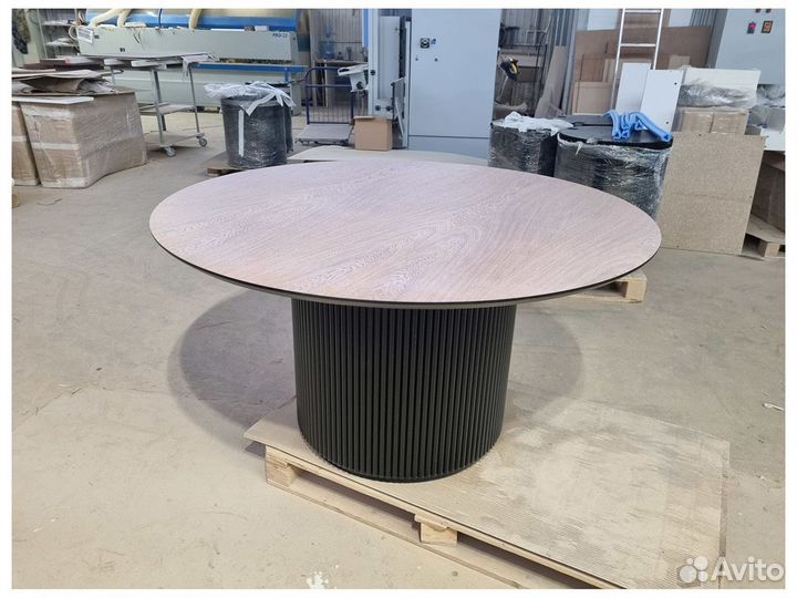 Круглый стол стекло Орландо