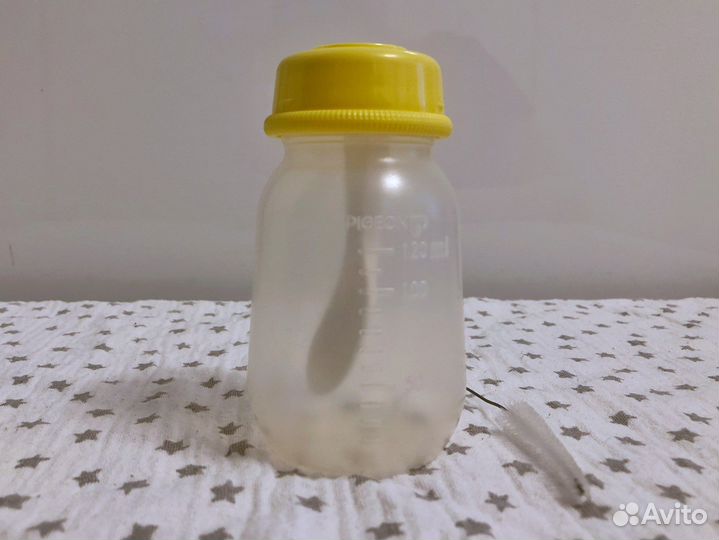 Бутылочка для кормления с ложкой Pigeon, с 4 мес