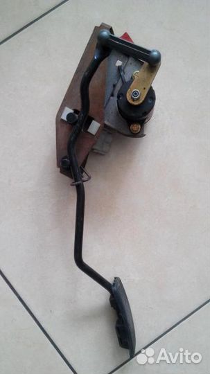 Электронная педаль газа Land Rover Freelander 1