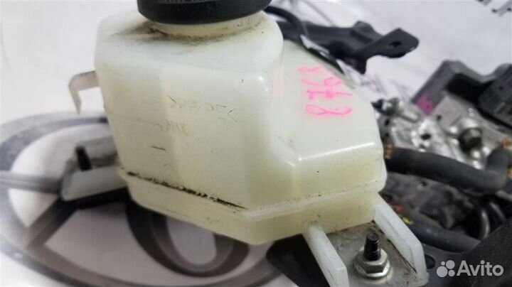 Цилиндр тормозной главный Toyota Sai