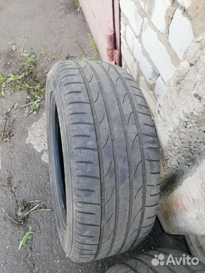 Bridgestone 613V 235/55 R17 109