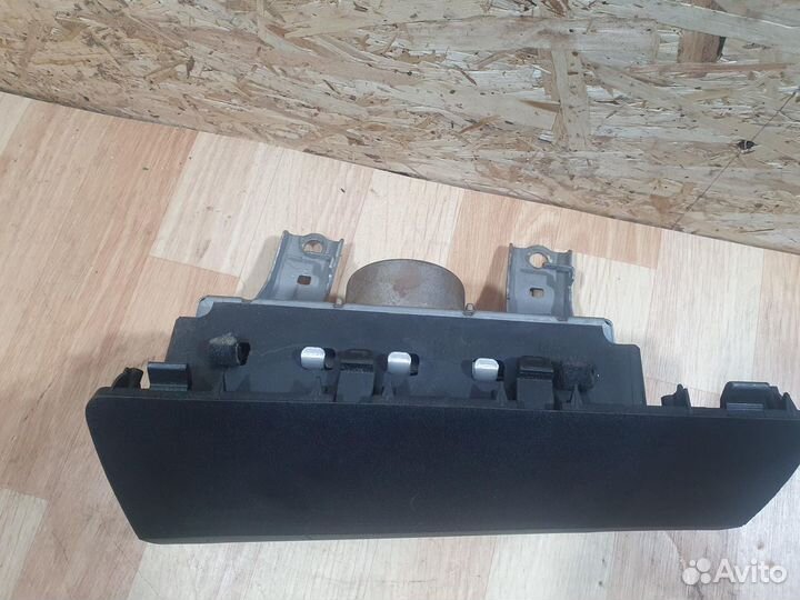 Подушка безопасности пассажира Toyota Hilux