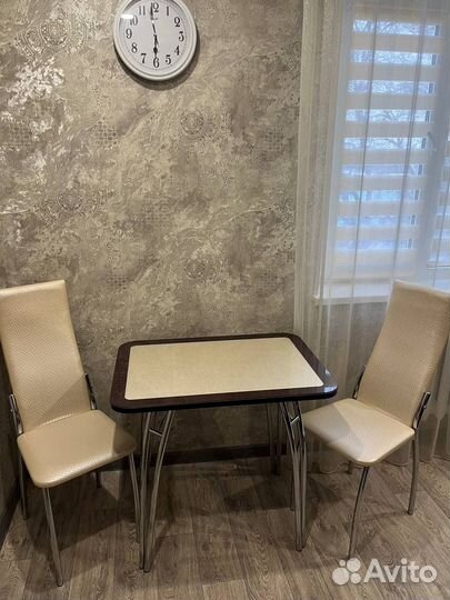 Кухонный стол