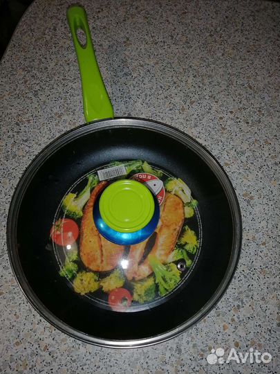 Сковороды новая и б/у, тортница