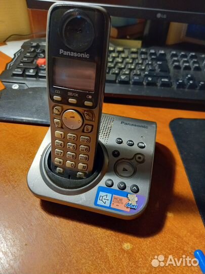 Стационарный телефон Panasonic KX-TG7225RU