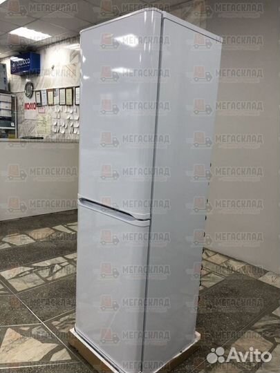 Холодильник Бирюса