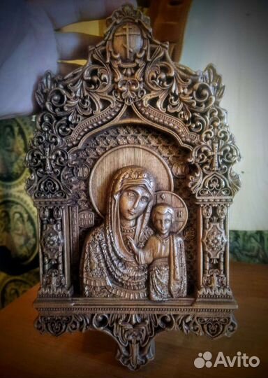 Резные картины/иконы из дерева