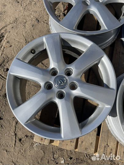 Литые диски R17 5/114,3 Toyota оригинал