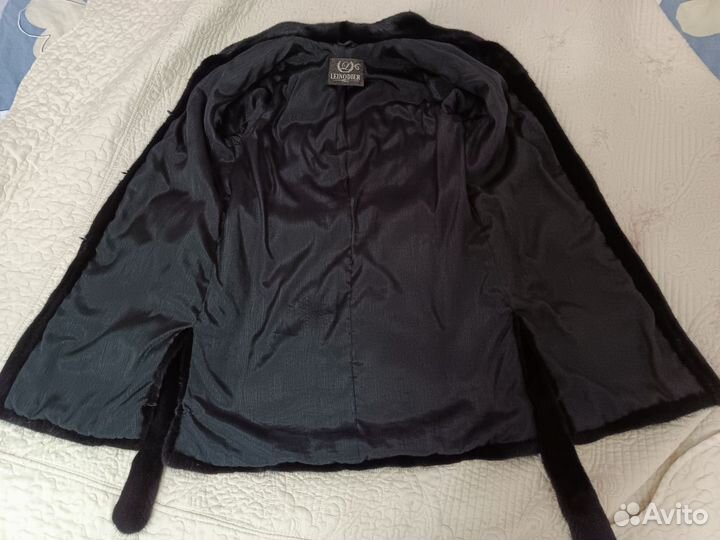 Шуба норковая цельная 42-44 размер