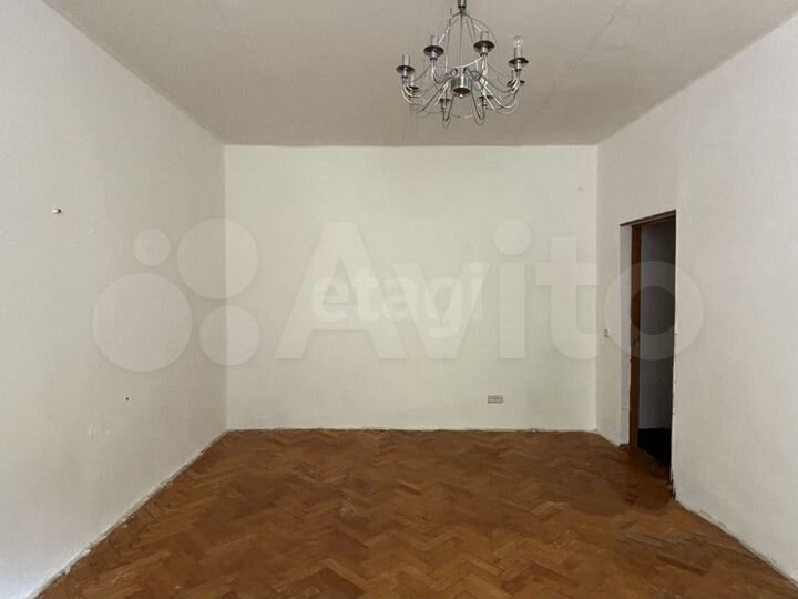 2-к. квартира, 55 м², 2/8 эт.