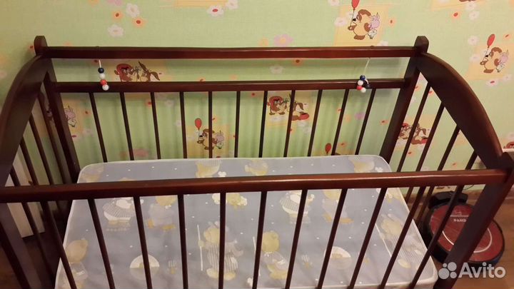 Кровать детская с выдвижным ящиком