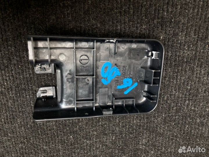 Заглушка полозьев сиденья Mitsubishi Lancer CY4A