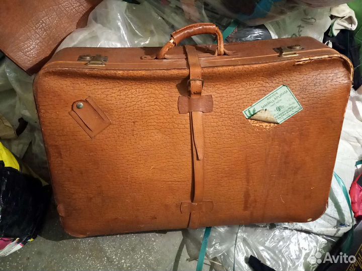 Чемодан кожанный старинный