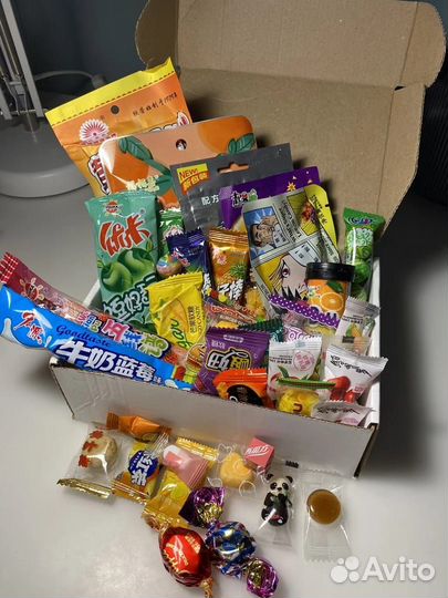 Подарочный набор азиатских конфет детям
