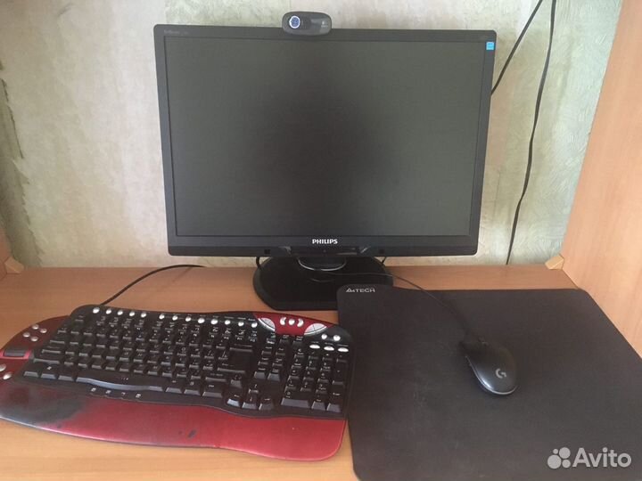 Игровой компьютер в полном комплекте с монитором и