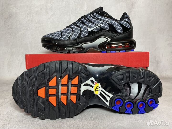 Кроссовки Nike Air Max Tn Plus