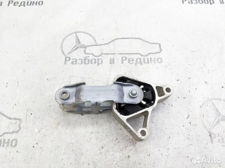 Опора двигателя w176 A-class 270.910 02.2013