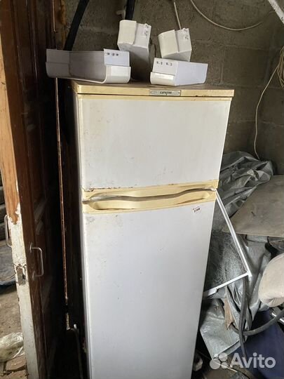 Холодильник саратов СССР