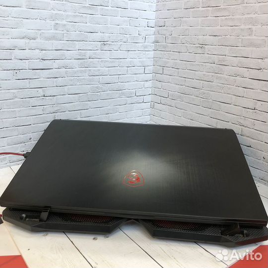 Ноутбук GF75 Thin 10UC-048XRU