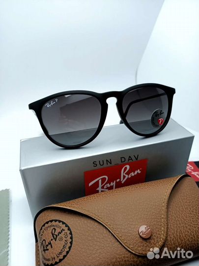 Солнцезащитные очки Ray-Ban Erika